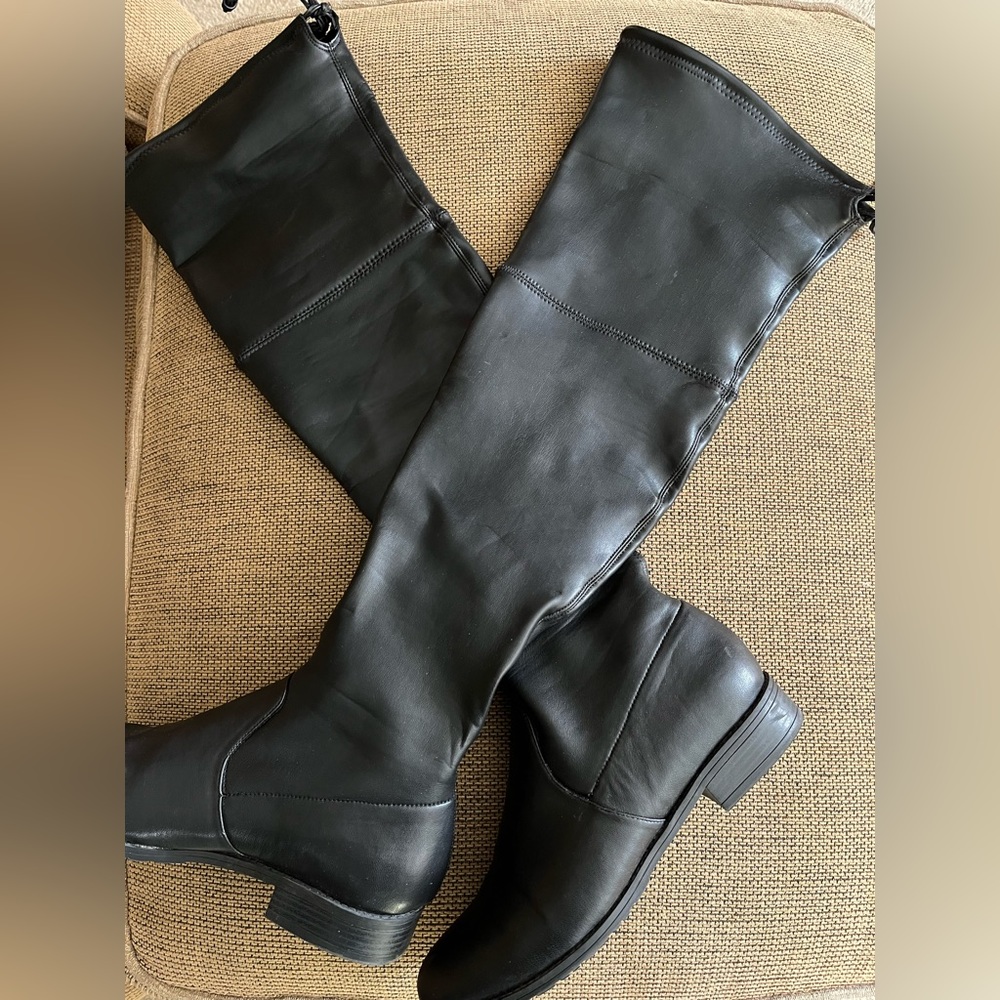Unisa 8.5 black over knee boots.  Worn once
